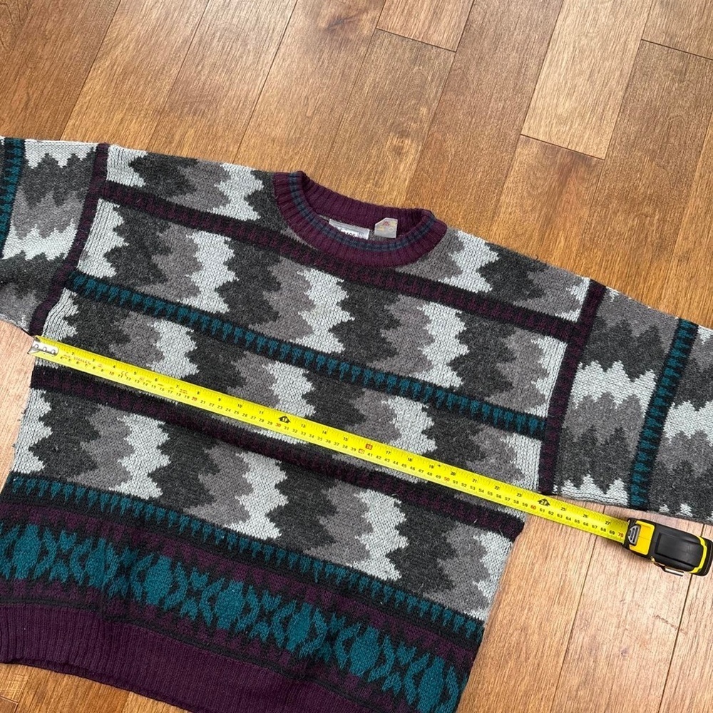 Men’s Vintage 90s geometric pattern retro knit sweater - Picture 4 of 5